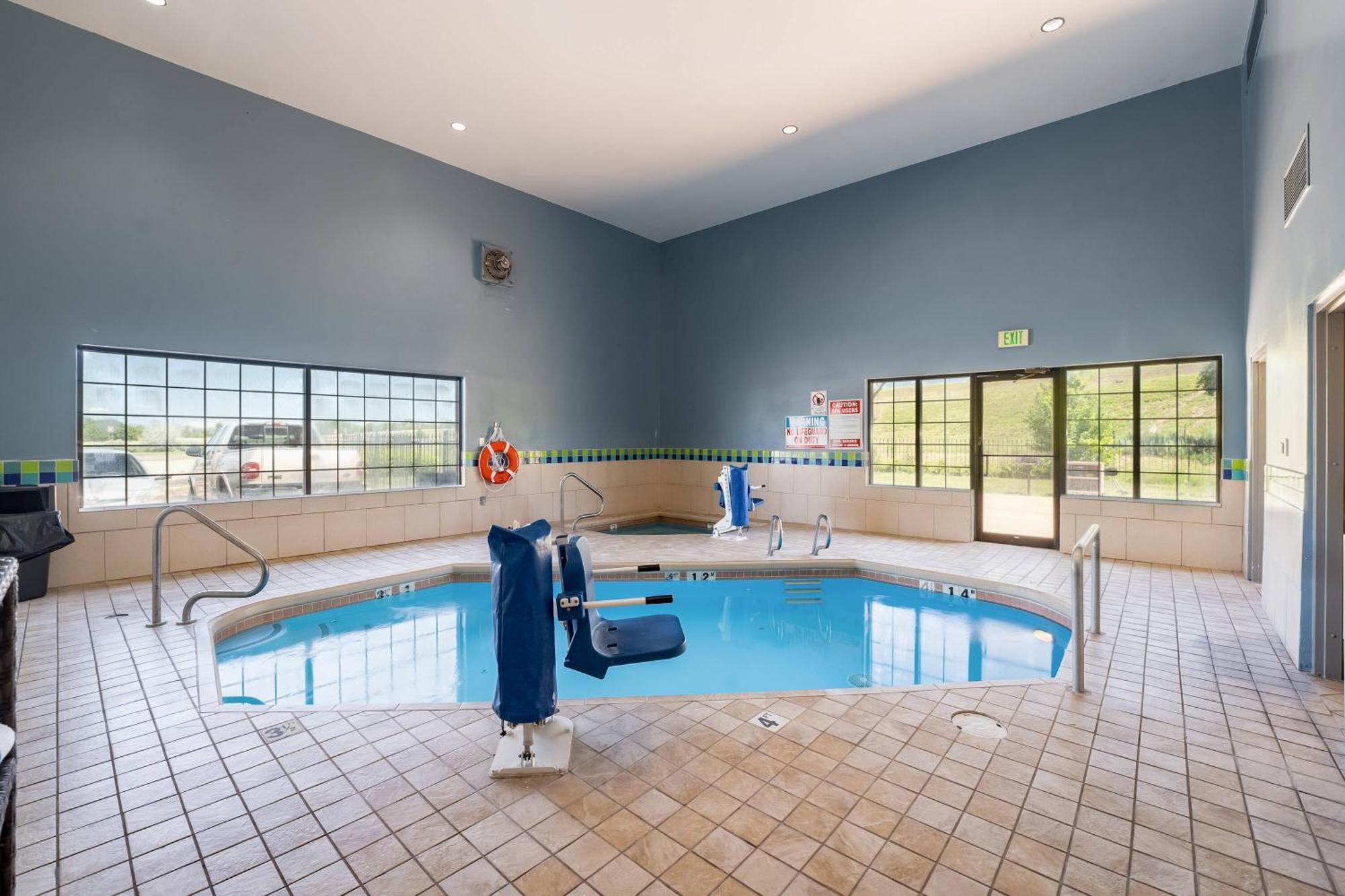 Comfort Vegas New Mexico Inn 2*