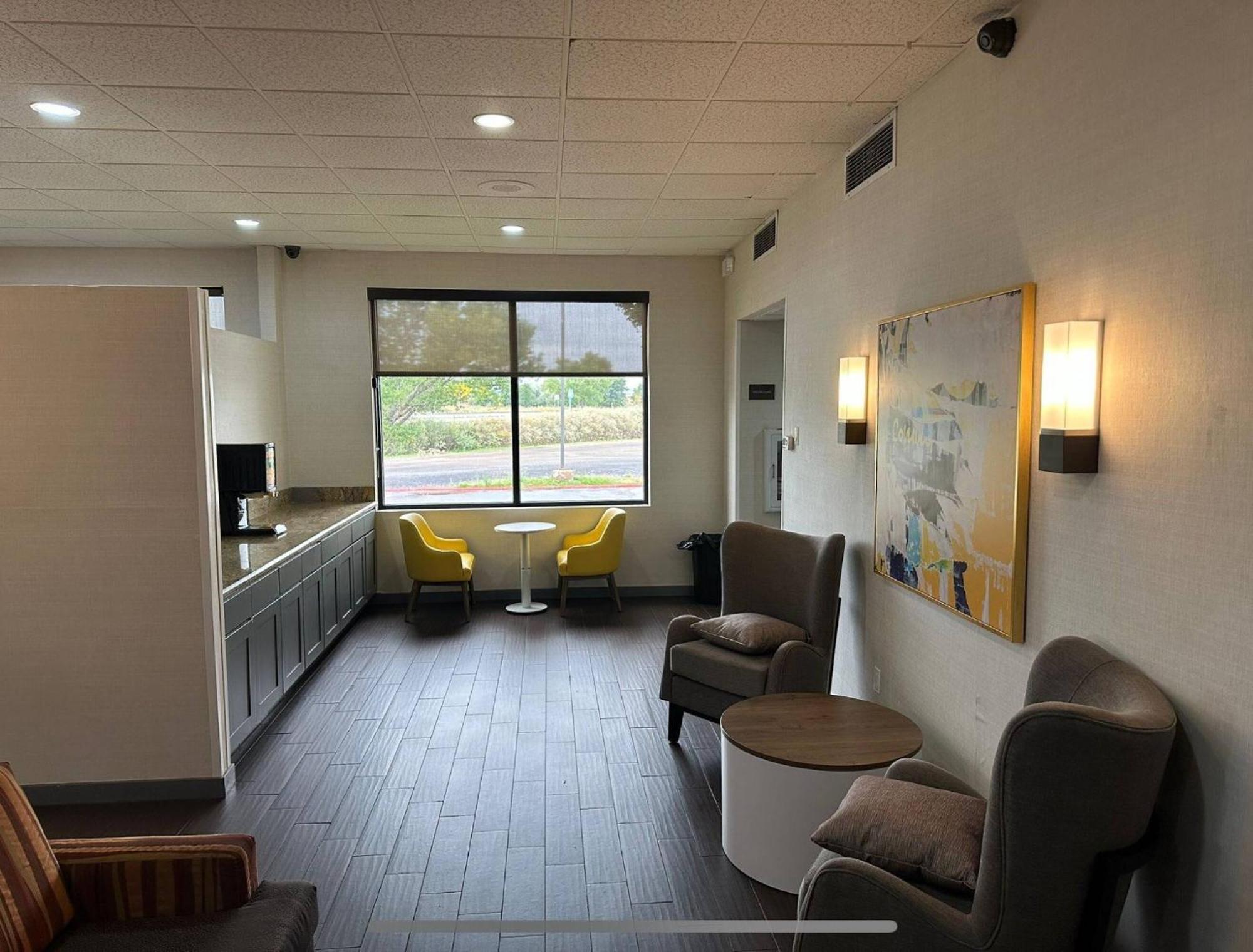 Inn Comfort Vegas New Mexico 2*
